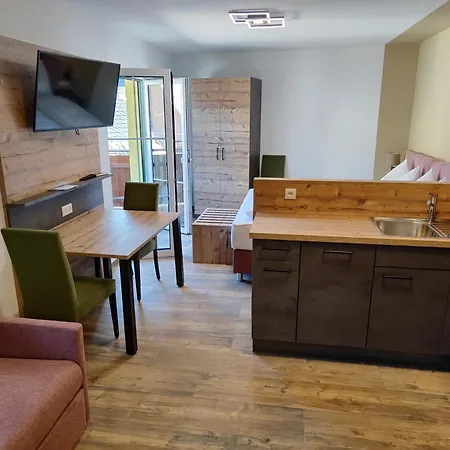 ホテル Hotel-bad Goisern